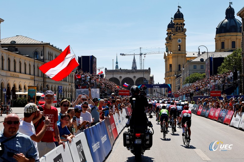 European Championships Munich 2022 - 2022 UEC Road Elite European Championships - Men's Road Race - 14/08/2022 - Scenery - Peloton - photo Luca Bettini/UEC/SprintCyclingAgency?2022